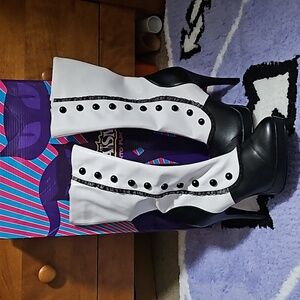 Black & White Heeled Boots Women's Size 8 Splendor-130 4" Funtasma